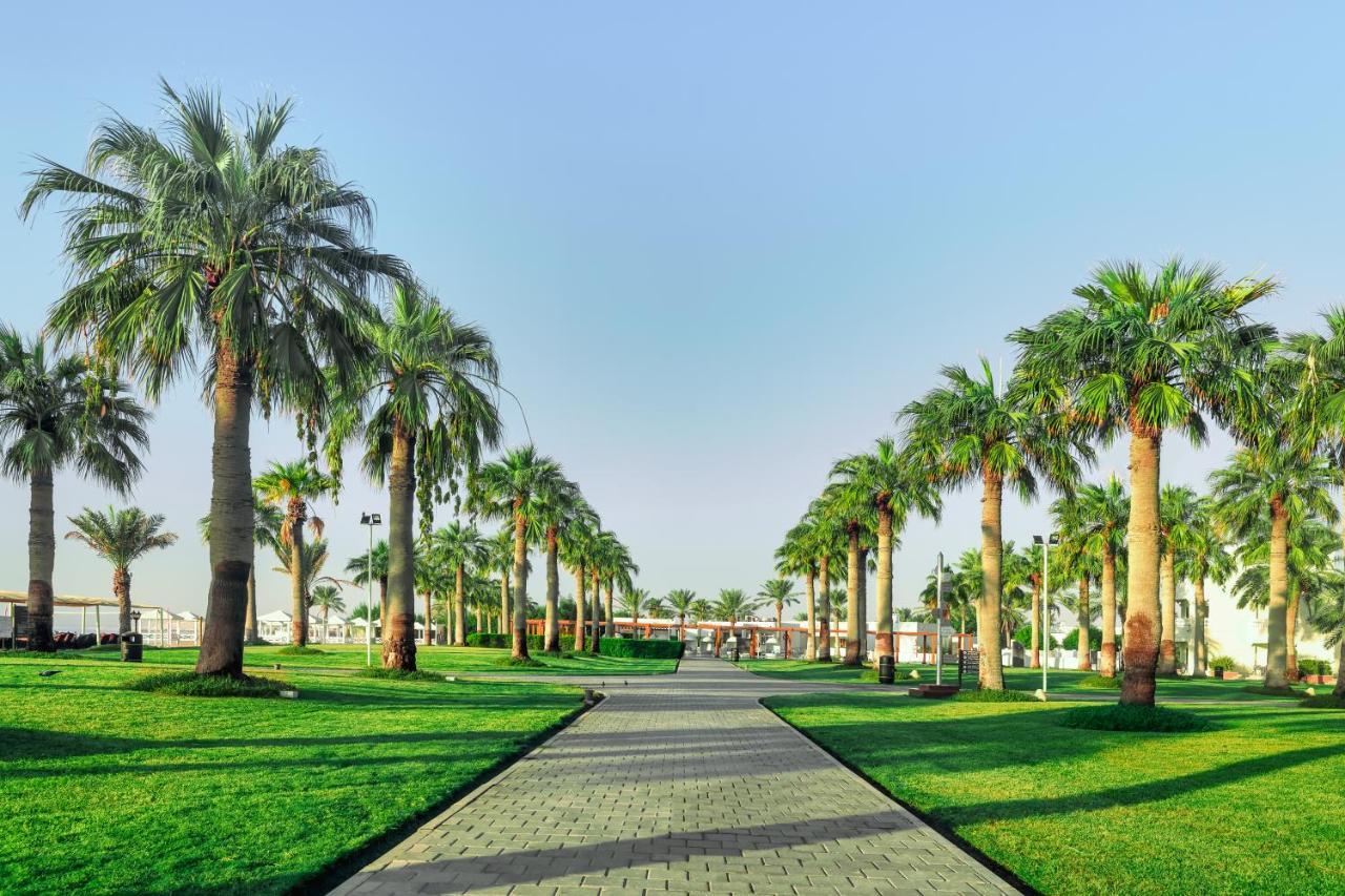 海岸线海滩穆尔瓦度假村 乌姆赛义德 外观 照片 Al-Shaab Park